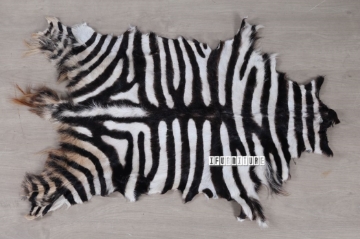 Picture of White ZebraMat/Carpet * Genuine Goat Leather