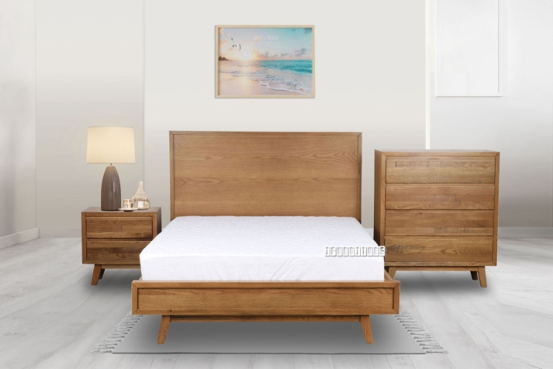 Picture of RETRO 3PC Oak Bedroom Combo in Queen/King Size (Maple) - King
