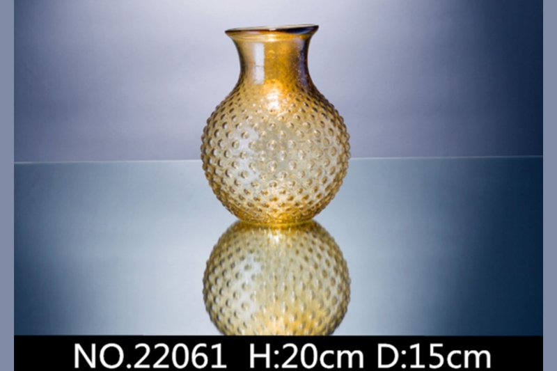 Picture of Small Gold Floral Vase - #22061