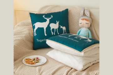 Picture of 2-in-1 Multifunction Throw Pillow & Cotton Blanket/ Quilt * Green Deer