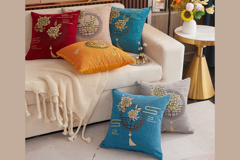 Picture of Oriental Style Chenille jacquard Pillow Cushion with Inner Assorted 45x45cm