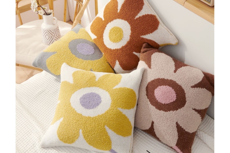 Picture of DAISY FLORAL Style Square Jacquard Cushion with Inner (17.5"x17.5")