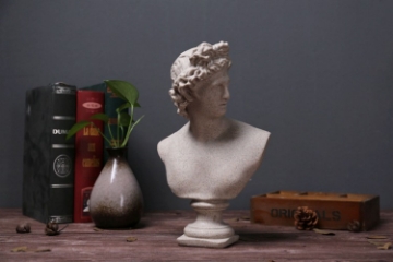 Picture of 374-001 Classic Greek Bust Sculpture Ornaments Character Figure Resin Sculpture (7"x12.5")