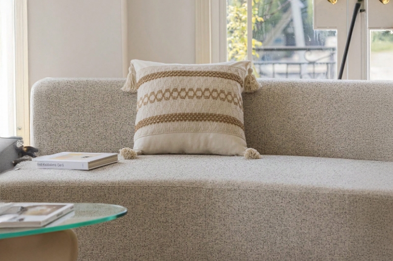 Picture of Bohemian Jacquard Tassels Cushion with Inner (17.5"x17.5")