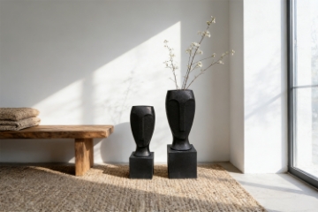 Picture of 352-001 Dark Portrait Flower Pot - Big Size