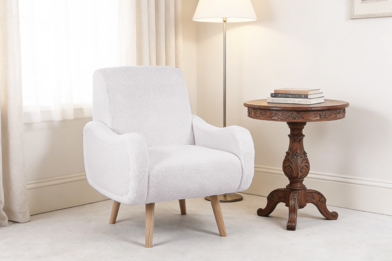 Picture of [FLOOR MODEL CLEARANCE]  CLOUDTOP Velvet Lounge Chair (White) 