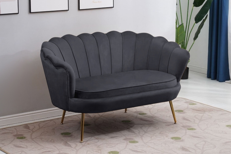 Picture of [FLOOR MODEL CLEARANCE]  EVELYN Curved Flared (Loveseat) *Black 